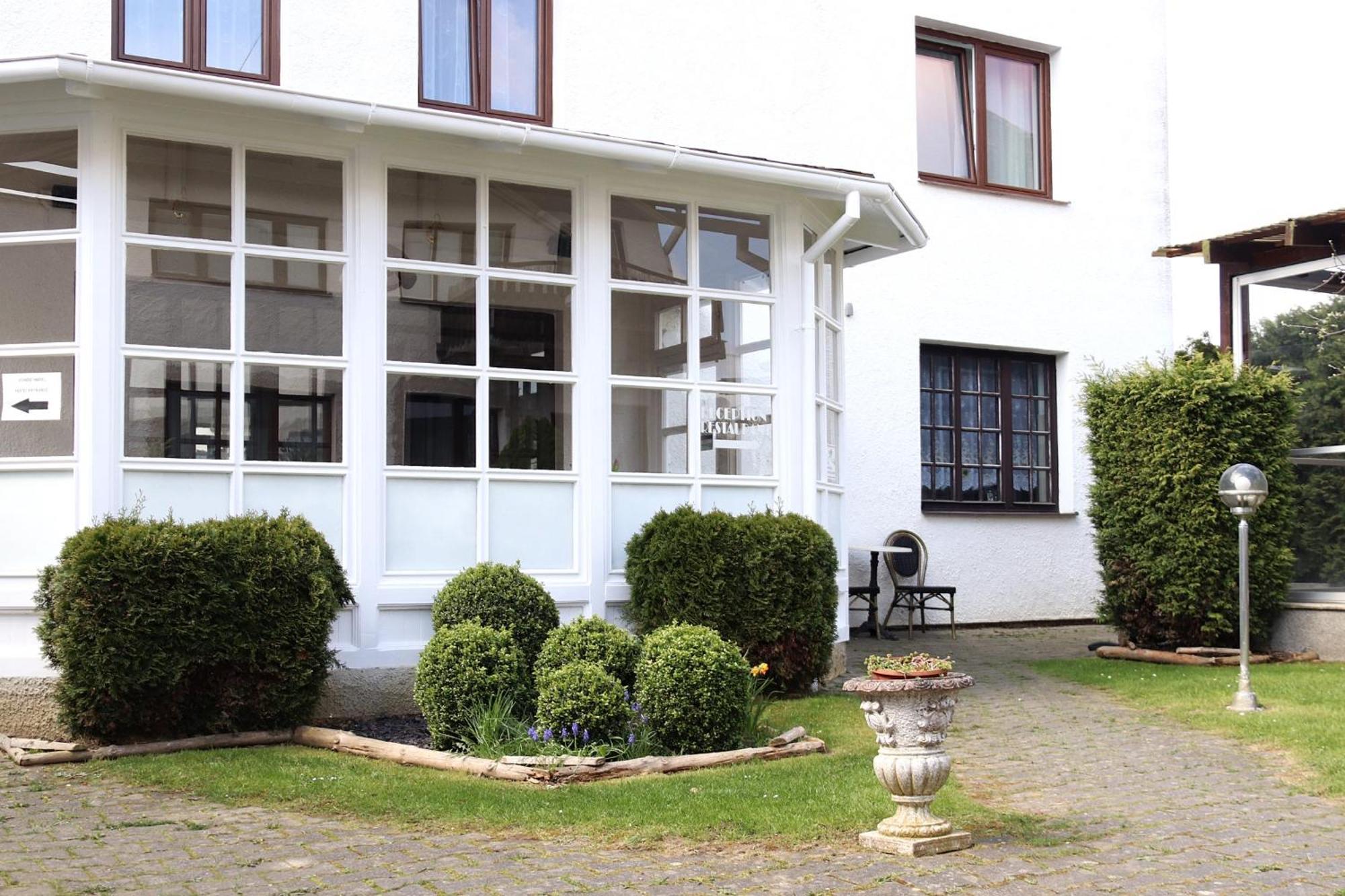 B&B Hotel Volcik Mariënbad Buitenkant foto